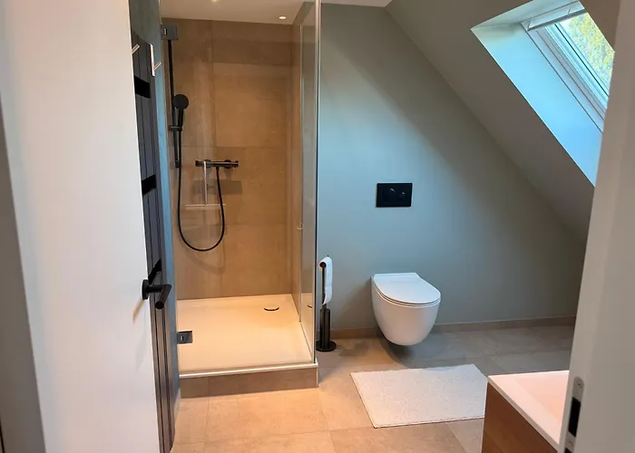 Wellenflüstern wunderschönes Ferienhaus mit Kamin und traumhaftem Garten